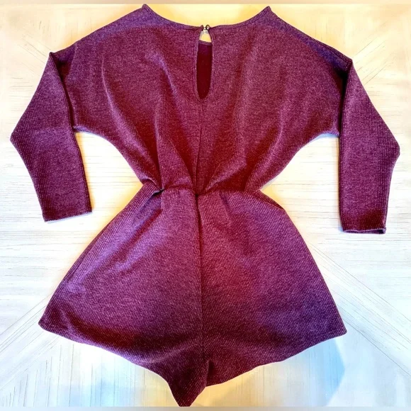 Charlotte Russe Burgundy Dolman Sleeve Ribbed Romper – Size XS - Picture 6 of 15